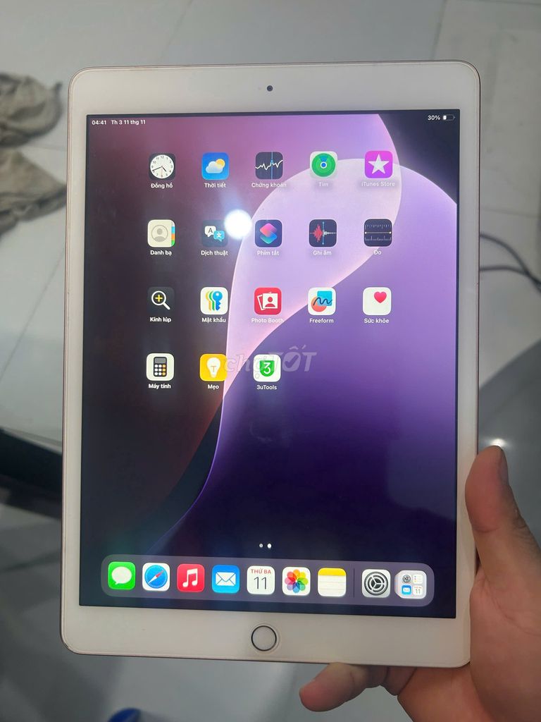 Ipad gen 7 32Gb Wifi. Máy hoạt động tốt, mvt Đủ PK. Mua bán Máy tính bảng tại Quận Hai Bà Trưng Hà Nội được đăng bởi Đỗ Trung Hiếu hình 1