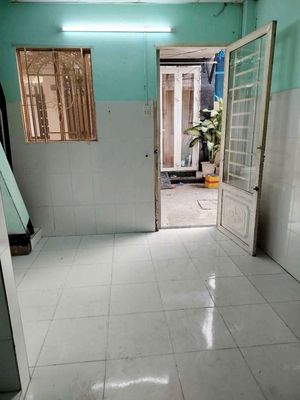 Bán nhà nhỏ 1 lầu đúc. Mua bán nhà ở tại Thành phố Thủ Đức Tp Hồ Chí Minh được đăng bởi Thái Nhí