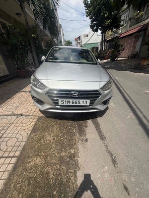 Hyundai Accent Bạc 5 chỗ cũ