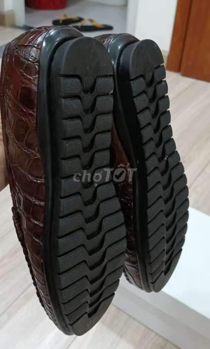 Giày cá sấu thật 100% size 41 mới 100% chưa xài.