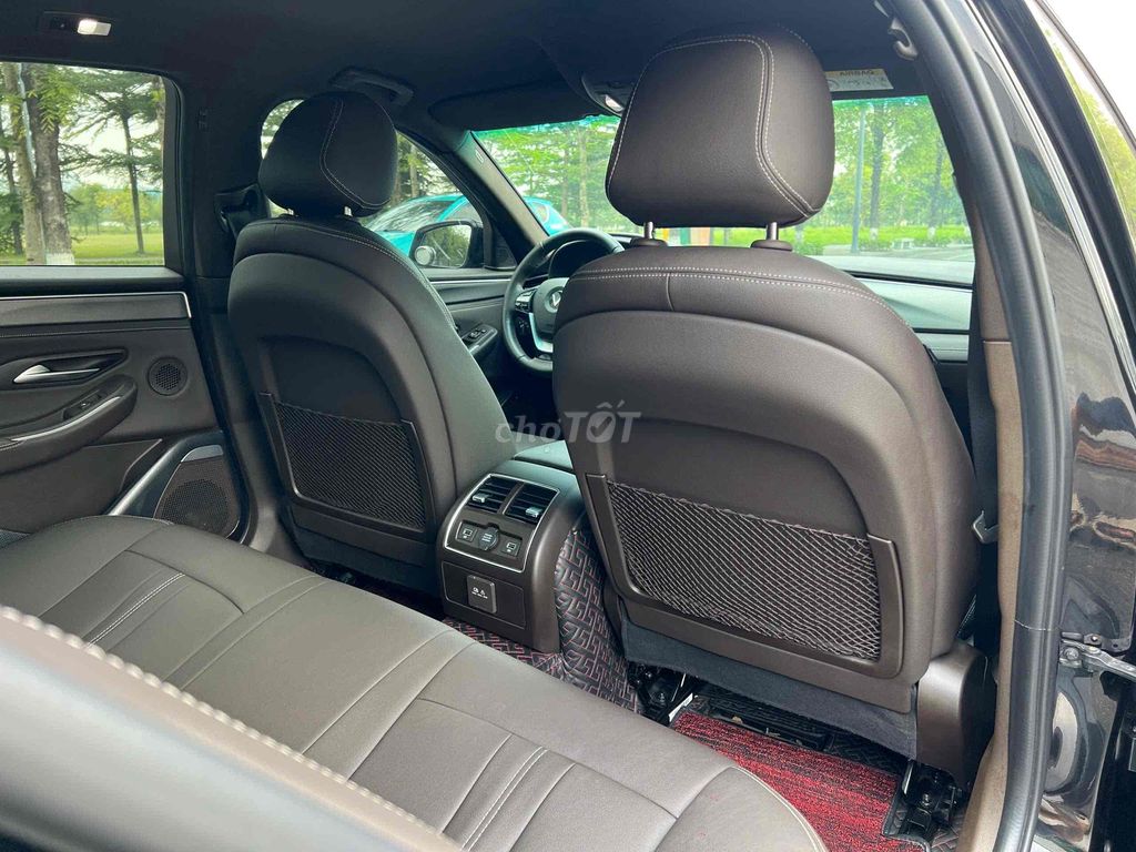VinFast Lux A2.0 2022 A2.0 Tiêu chuẩn - 35000 km