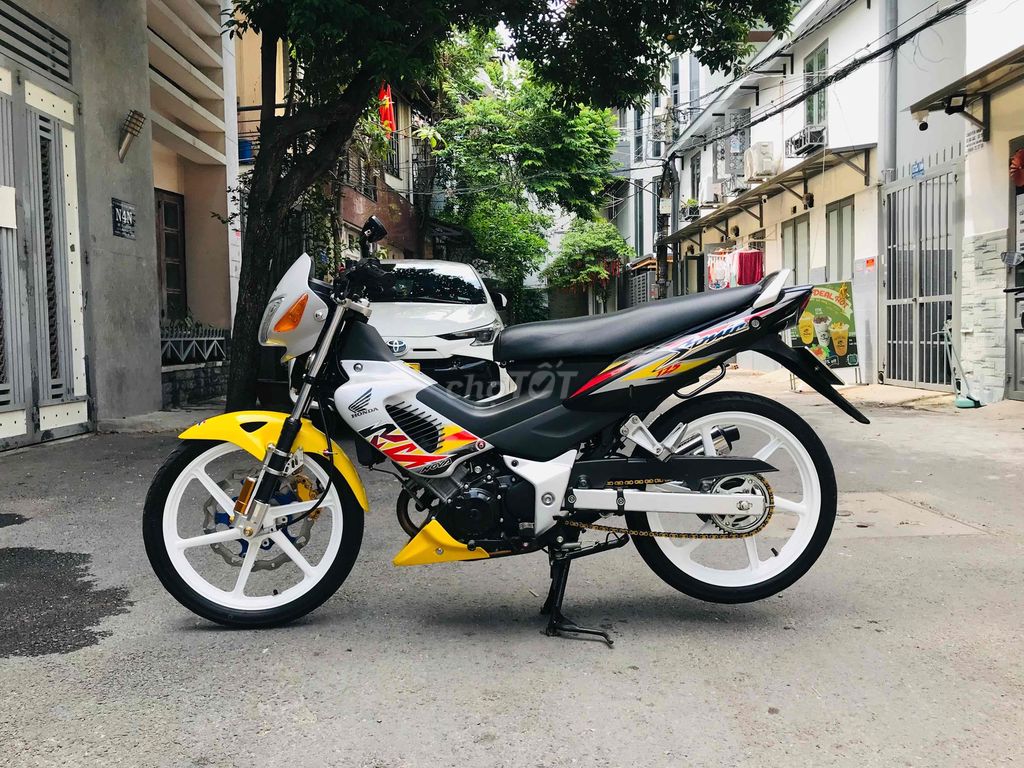 Honda Sonic 125 Thái Lan hải quan chính gạch