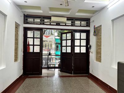 PHÒNG CHO THUÊ NGAY CÔNG VIÊN NGUYÊN HỒNG, Ở ĐƯỢC 3-4 NGƯỜI THOẢI MÁI