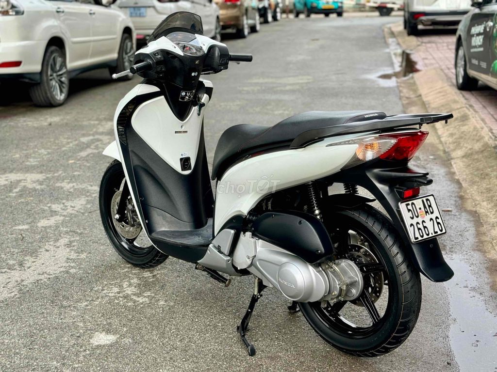 Honda SH 150 Nhập Ý BSĐG 266.26 Sang Tên Giữ Biển. Mua bán Xe máy tại Quận 6 Tp Hồ Chí Minh được đăng bởi Minh Thành  hình 4