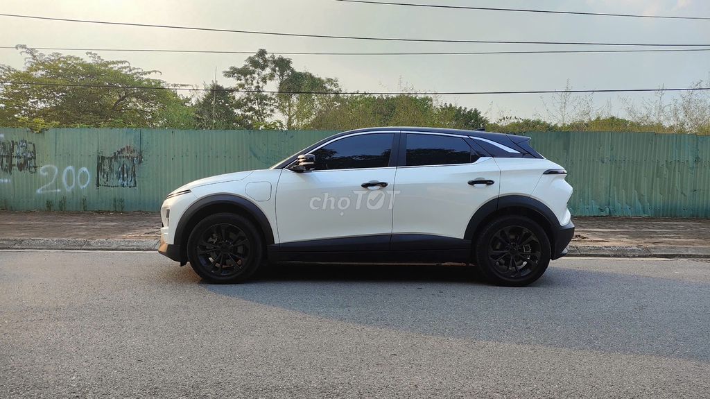 VinFast VF6 Plus 2026 Белый 10 000 км