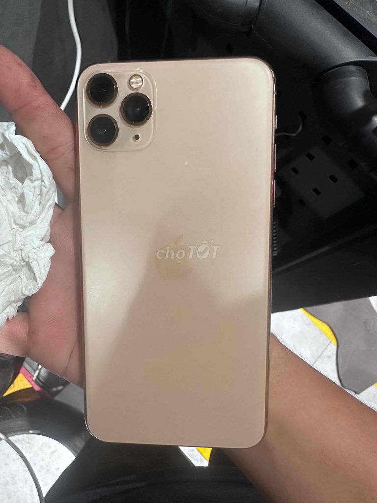 iPhone 11 Pro Max 64GB Vàng. Mua bán Điện thoại tại Quận 6 Tp Hồ Chí Minh được đăng bởi Nguyễn Hùng hình 1