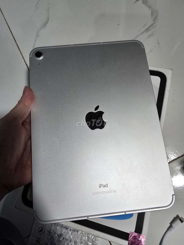 IPad gen 10 có 5G full box like new sạc 21 lần