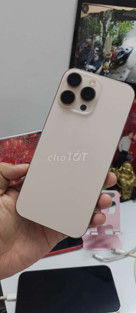 Apple iPhone 16 Pro 256GB Sa mạc 99%. Mua bán Điện thoại tại Quận 4 Tp Hồ Chí Minh được đăng bởi Nguyễn Nhân hình 1
