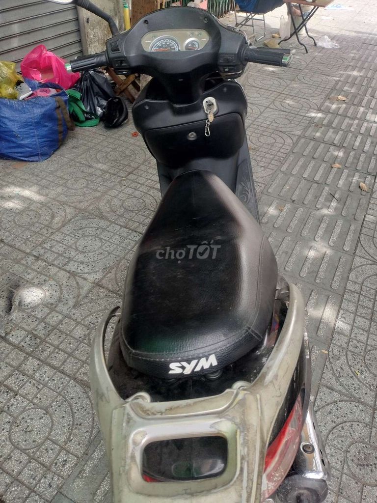 SYM Attila Victoria màu Đen. Mua bán Xe máy tại Quận 11 Tp Hồ Chí Minh được đăng bởi Tuấn hình 5