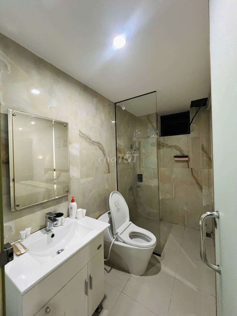 Private full-floor penthouse with beautiful views — photo 11
