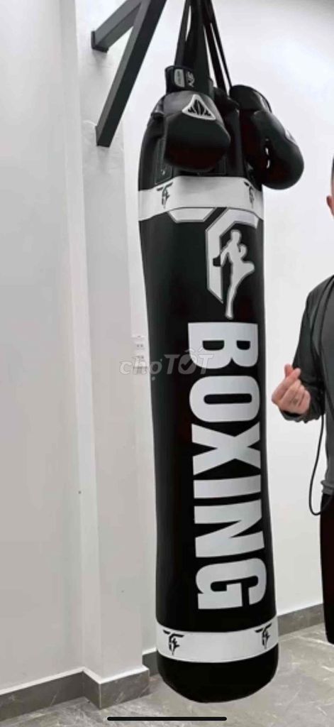 Bao đấm Muay Thai Da Đen 1.8m Mới 99%. Mua bán Đồ thể thao, Dã ngoại tại Thành phố Huế Thừa Thiên Huế được đăng bởi Neo hình 1