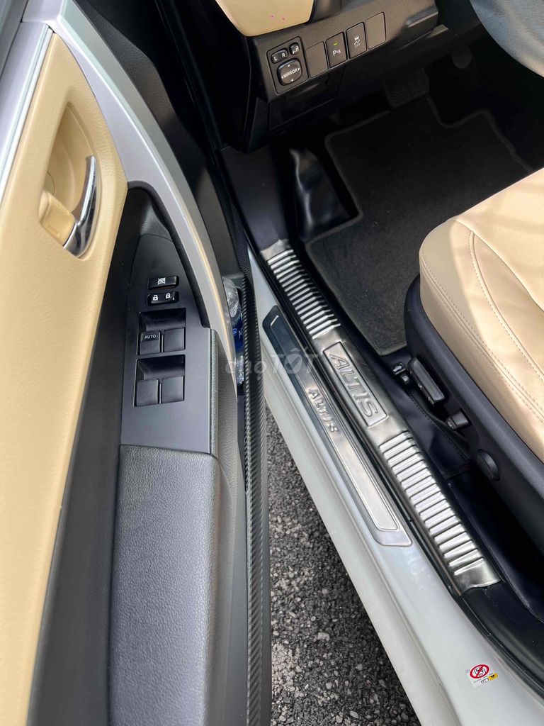 Toyota Corolla Altis 2019 1.8G AT - 61000 km. Mua bán Ô tô tại Thành phố Thuận An Bình Dương được đăng bởi Minh Thành  hình 5