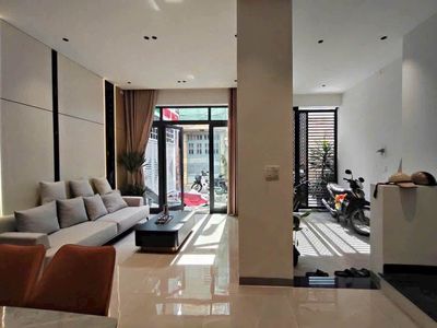 Аренда · 3 комн. · Quận Thanh Khê, ул. Đường Trần Cao Vân
