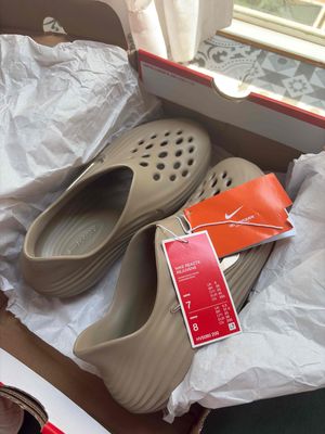 Nike ReActX Rejuven8 lỗi cấn hộp. Mua bán Giày dép tại Quận 1 Tp Hồ Chí Minh được đăng bởi Trâm Anh