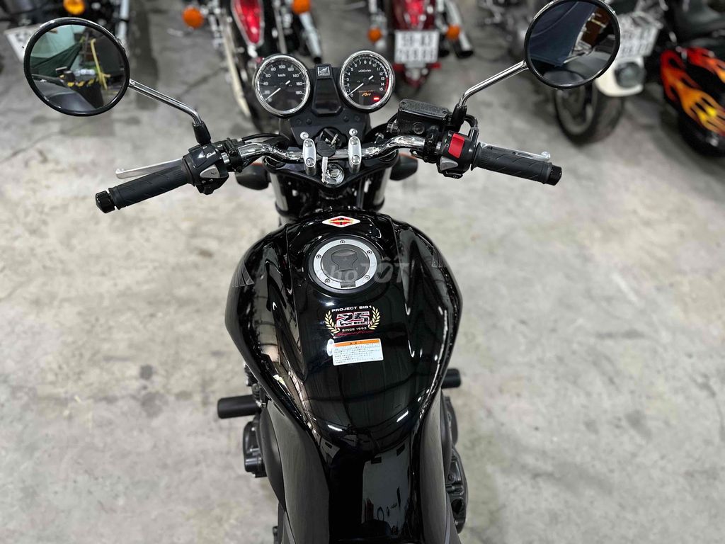 Honda CB400 Super Four 2018 bản kỉ niệm 25 năm. Mua bán Xe máy tại Quận Gò Vấp Tp Hồ Chí Minh được đăng bởi Danh Phan 399 hình 4