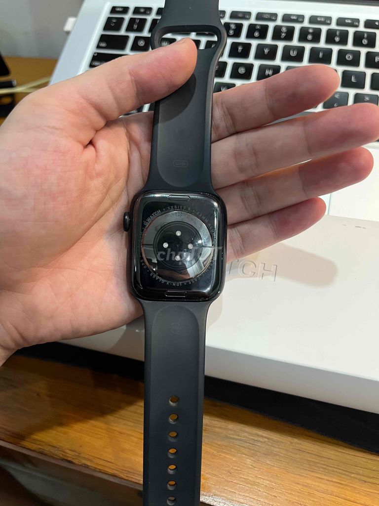 Người dùng cần bán apple watch sr8 45mm midnight