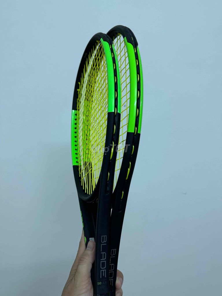 Thanh lý cặp vợt Wilson Blade 98UL