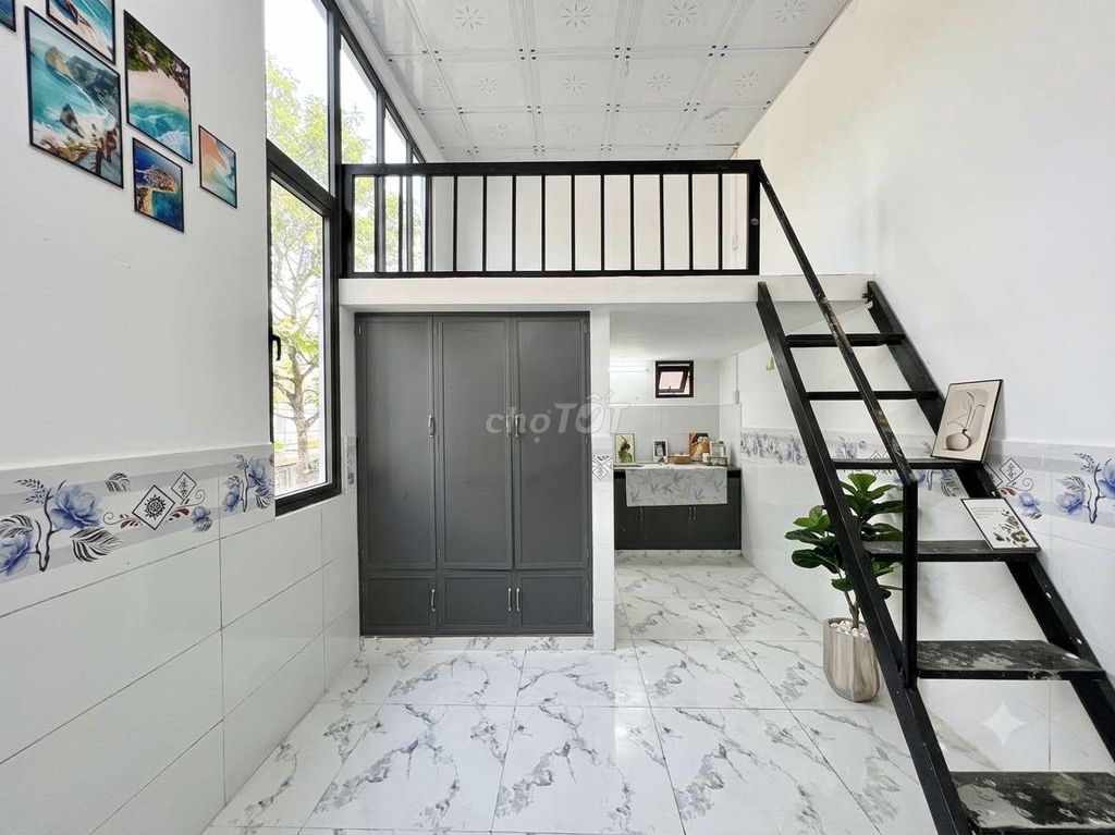 CHO THUÊ CHDV RỘNG GÁC CAO MÁY LẠNH SÁT ĐẦM SEN Q11 HÒA BÌNH TÔ HIỆU