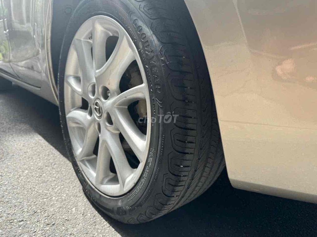 Mazda 3 2014 2.0 AT Sedan - 84536 km. Mua bán Ô tô tại Quận Cầu Giấy Hà Nội được đăng bởi Tuấn hình 11