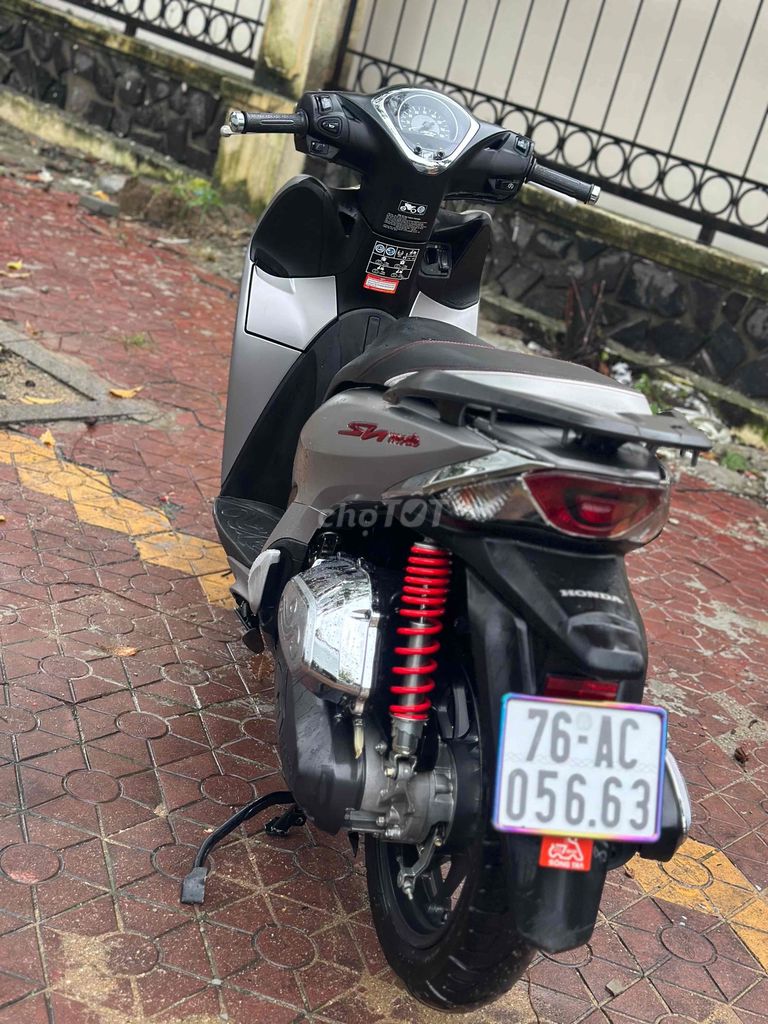 SH Mode Mua Vào Tháng 12/2024 Xe Ít Đi Còn Khá Đẹp. Mua bán Xe máy tại Thành phố Quảng Ngãi Quảng Ngãi được đăng bởi Hien hình 4