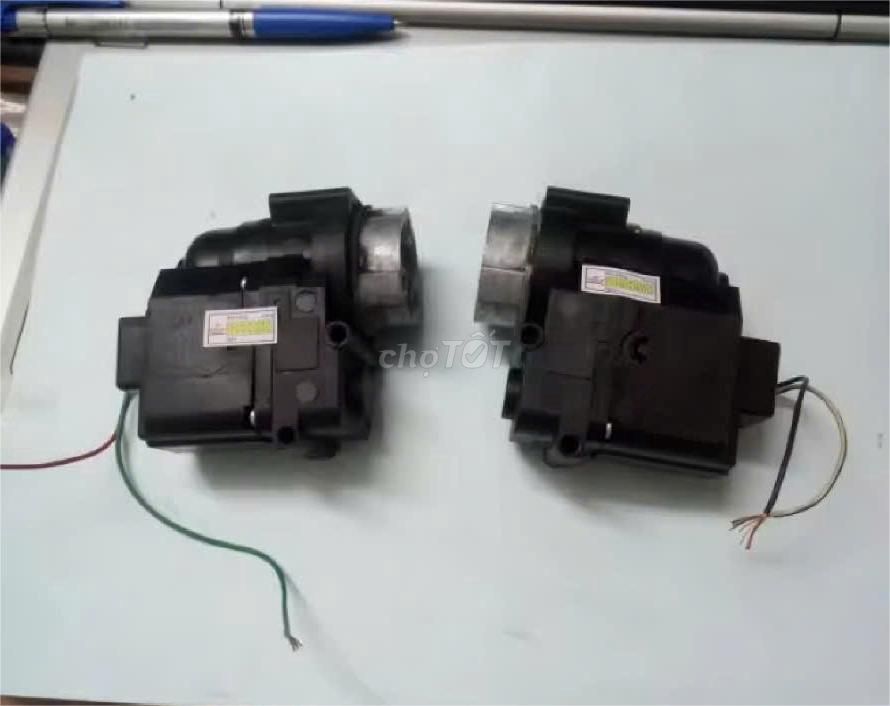 Bán Motor gập gương xe i10 (bên phụ).