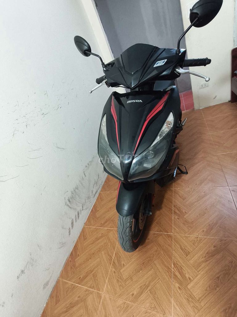 Honda Air Blade Fi 125  2024 Đen. Mua bán Xe máy tại Quận Long Biên Hà Nội được đăng bởi Mt hình 1