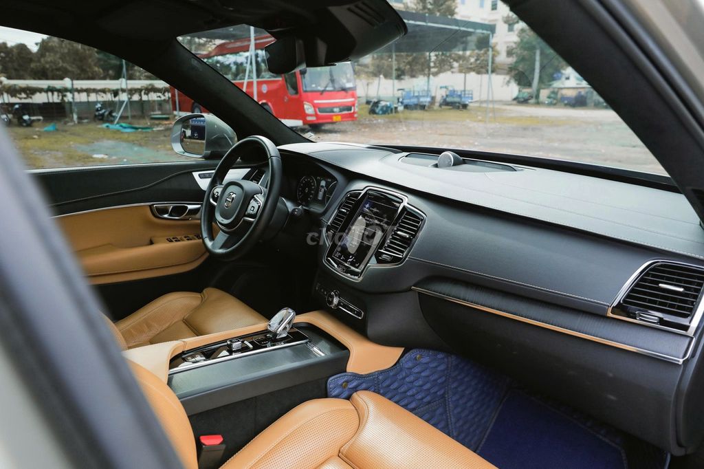 Volvo XC90 2021 Recharge T8 AWD 39000 km cực mới. Mua bán Ô tô tại Quận Gò Vấp Tp Hồ Chí Minh được đăng bởi NGUYỄN MINH VUA XE LƯỚT hình 18