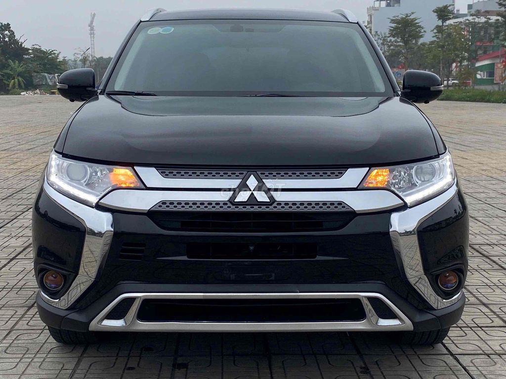 Mitsubishi Outlander 2021 2.0 CVT - 60000 km