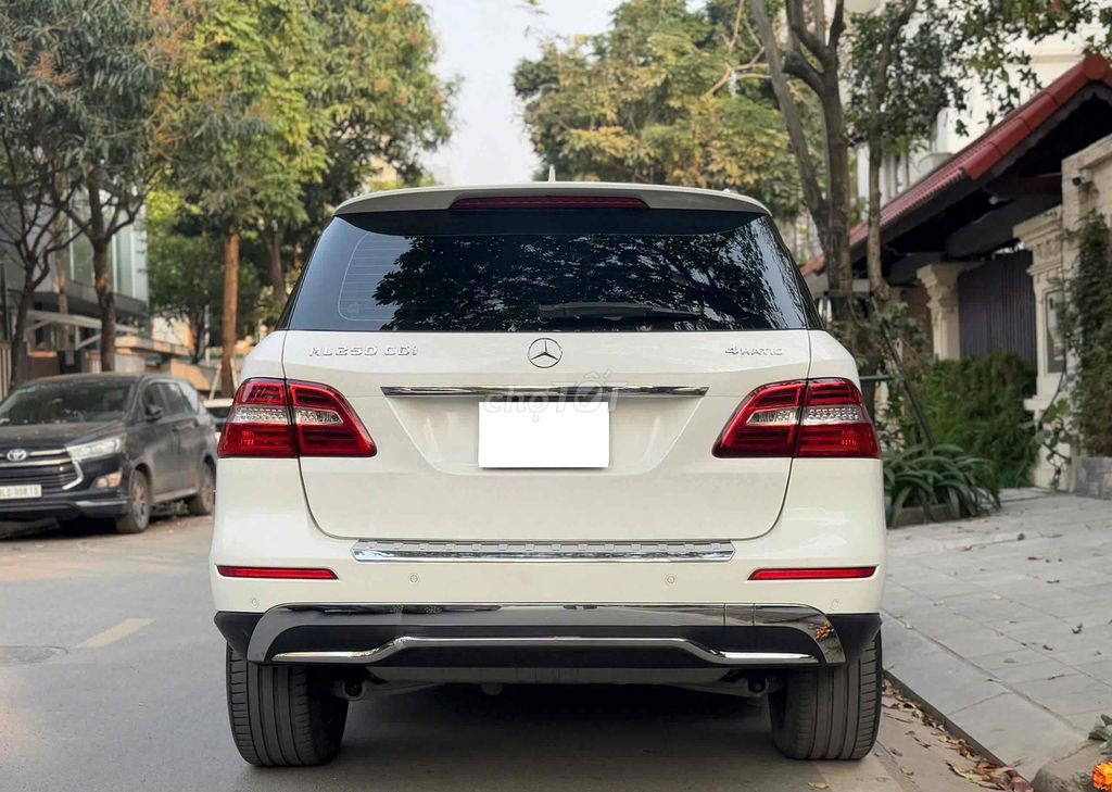 Mercedes ML250 CDI 4MATIC xuất Mỹ 2013. Mua bán Ô tô tại Quận Cầu Giấy Hà Nội được đăng bởi Cao Quý hình 4