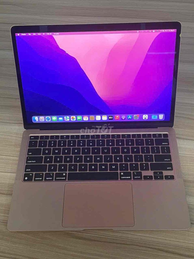 Macbook Air 2020 - 👉chip Apple M1  👉 Ram : 8 GB  👉