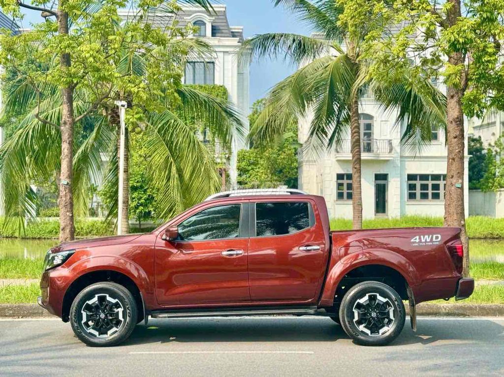 Nissan Navara 2022 VL 2.3 AT 4WD Cao cấp - 48000km. Mua bán Ô tô tại Quận Bắc Từ Liêm Hà Nội được đăng bởi Hoàng Nga hình 3