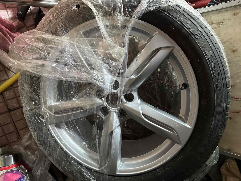 lốp và vành. Mua bán Phụ tùng xe tại Quận Đống Đa Hà Nội được đăng bởi Ngọc Sơn hình 1