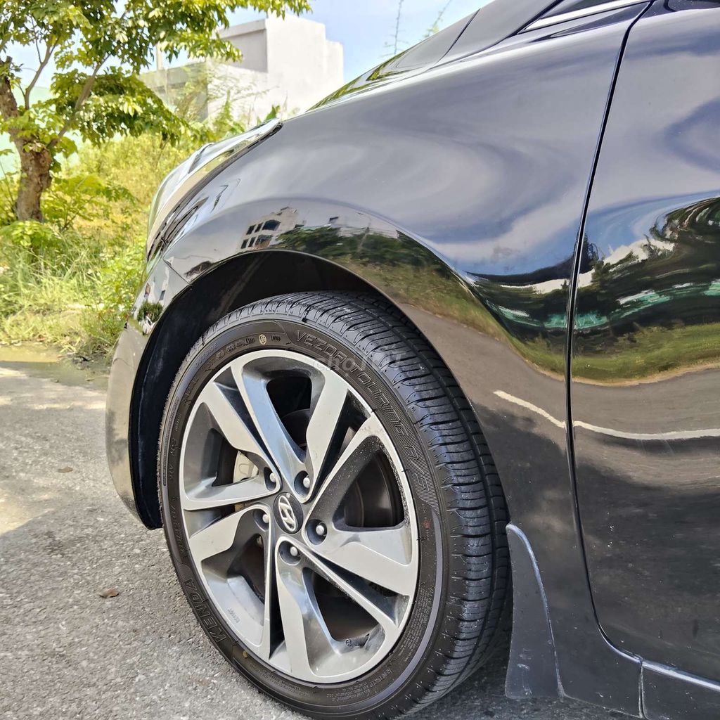 Bán xe Hyundai Elantra 2014 nhập khẩu. Mua bán Ô tô tại Quận Hải Châu Đà Nẵng được đăng bởi Ý ĐNg hình 1