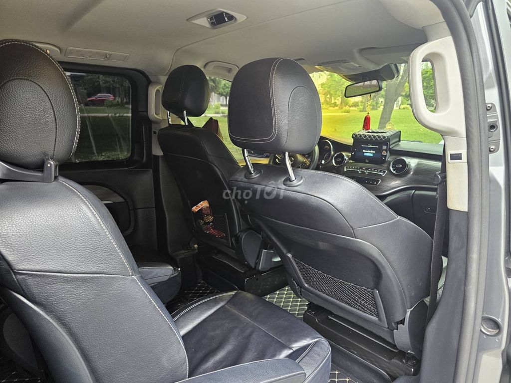 Mercedes Benz V Class 2020 V250 AMG - 80000 km. Mua bán Ô tô tại Quận 7 Tp Hồ Chí Minh được đăng bởi Bảo Trần hình 10