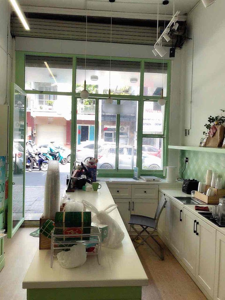 Cần tuyển 2 pha chế làm việc tại Q3. Việc làm tại Quận 3 Tp Hồ Chí Minh được đăng bởi Cf trà sữa Q3 hình 2