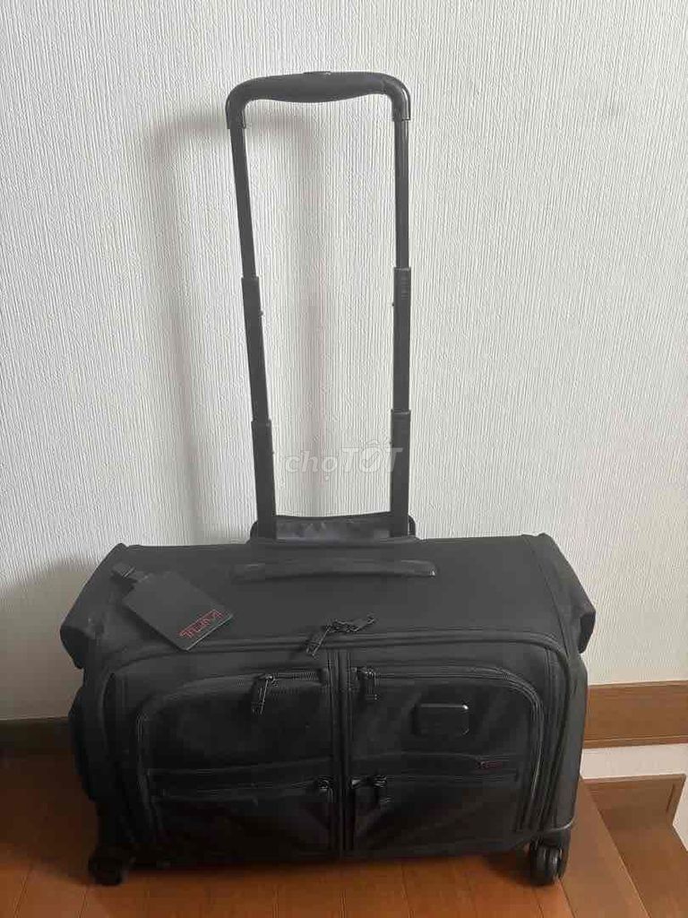 Vali kéo TUMI Alpha 2 Garment 4 bánh. Mua bán Túi xách tại Quận Ba Đình Hà Nội được đăng bởi Dũng hình 1