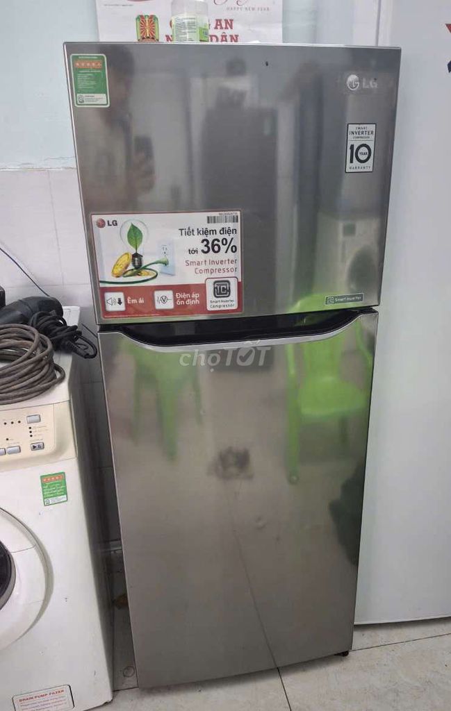 Thanh lí tủ lạnh LG inverter 200l