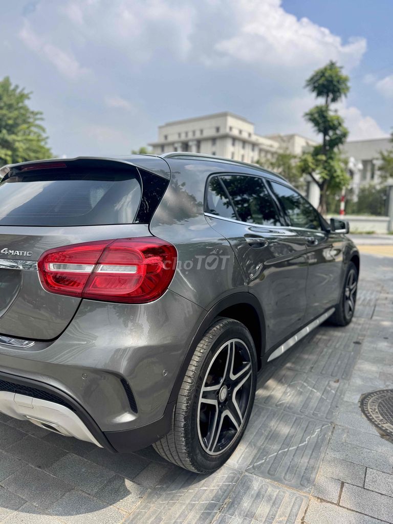 Mercedes GLA250 4Matic 2014-2015 AMG. Mua bán Ô tô tại Quận Thanh Xuân Hà Nội được đăng bởi Nguyễn Quang Đức hình 4