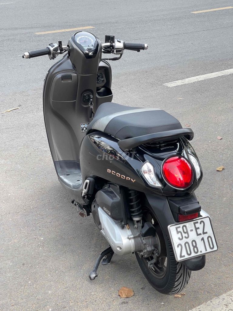 Honda Scoopy 2022 Nâu đen 22.000 km. Mua bán Xe máy tại Thành phố Thủ Đức Tp Hồ Chí Minh được đăng bởi iMotorbike Tiến Lộc hình 5