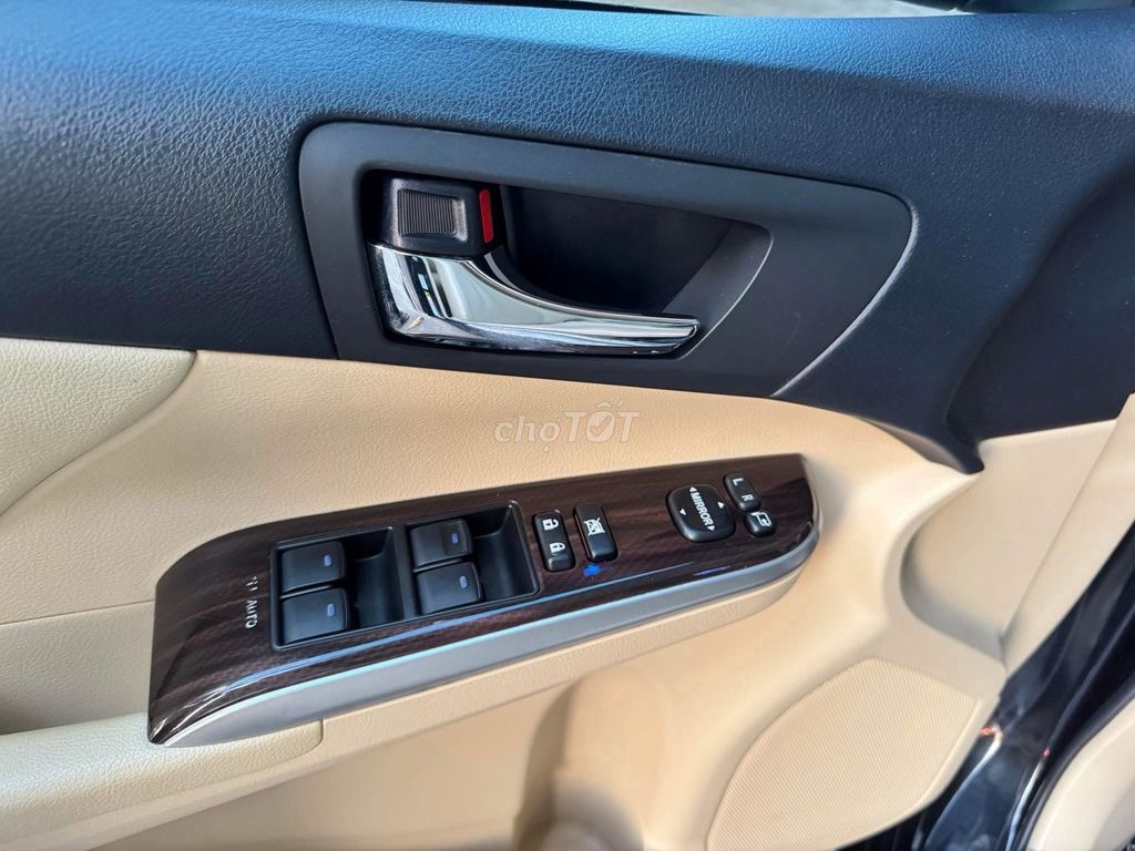 Toyota Camry .20E 2019 đen cọp. Mua bán Ô tô tại Quận Gò Vấp Tp Hồ Chí Minh được đăng bởi Quang hình 5