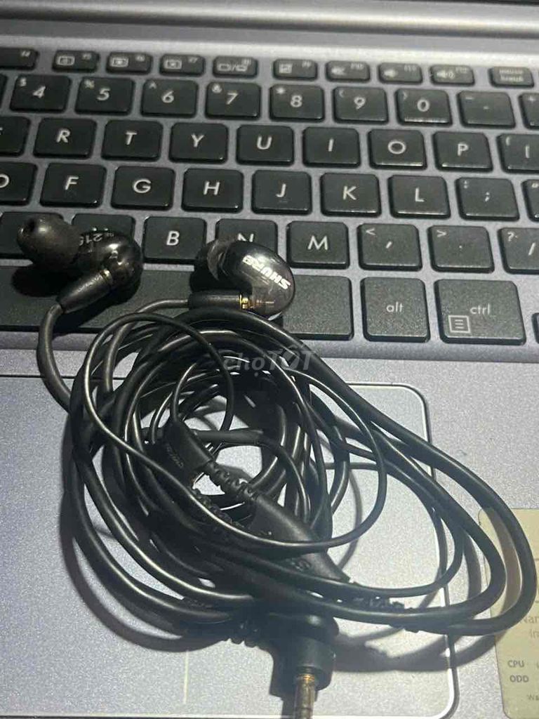 Tai nghe Shure SE215. Mua bán Tivi, Âm thanh tại Quận Bình Thạnh Tp Hồ Chí Minh được đăng bởi Hiếu hình 1