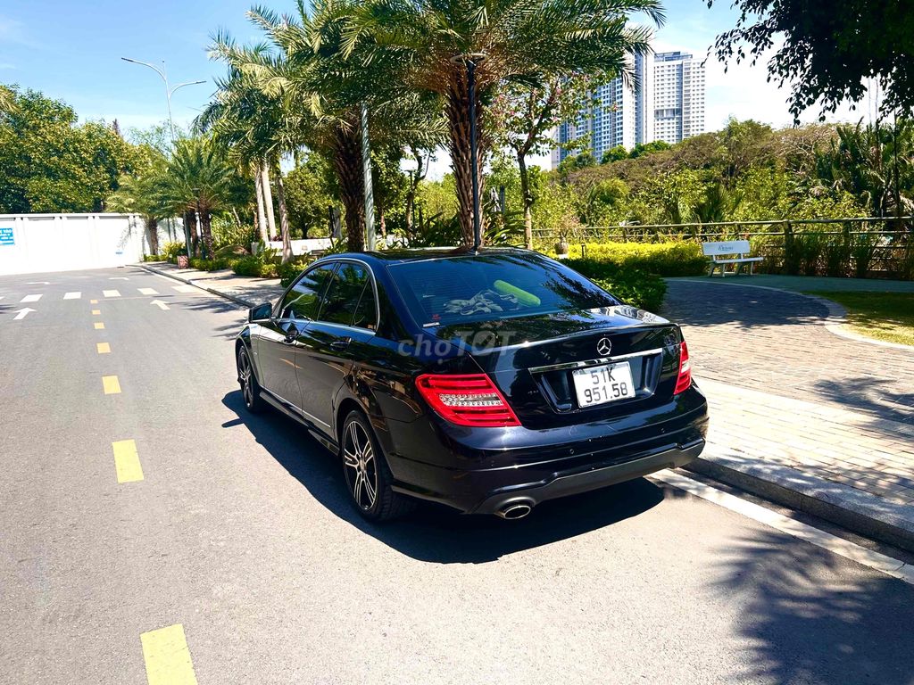 Mercedes Benz C Class 2013 C250 - 80000 km