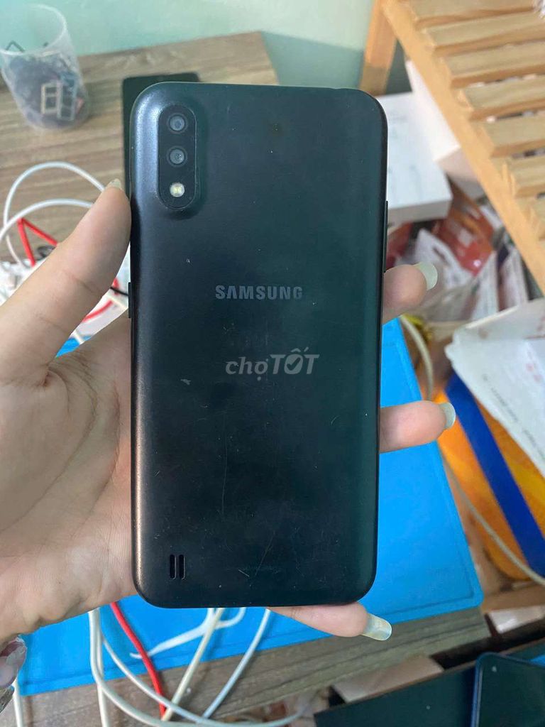 SS a01, 16g, zin full, nứt xíu kính. Mua bán Điện thoại tại Thành phố Thủ Dầu Một Bình Dương được đăng bởi Phước Mobile hình 1