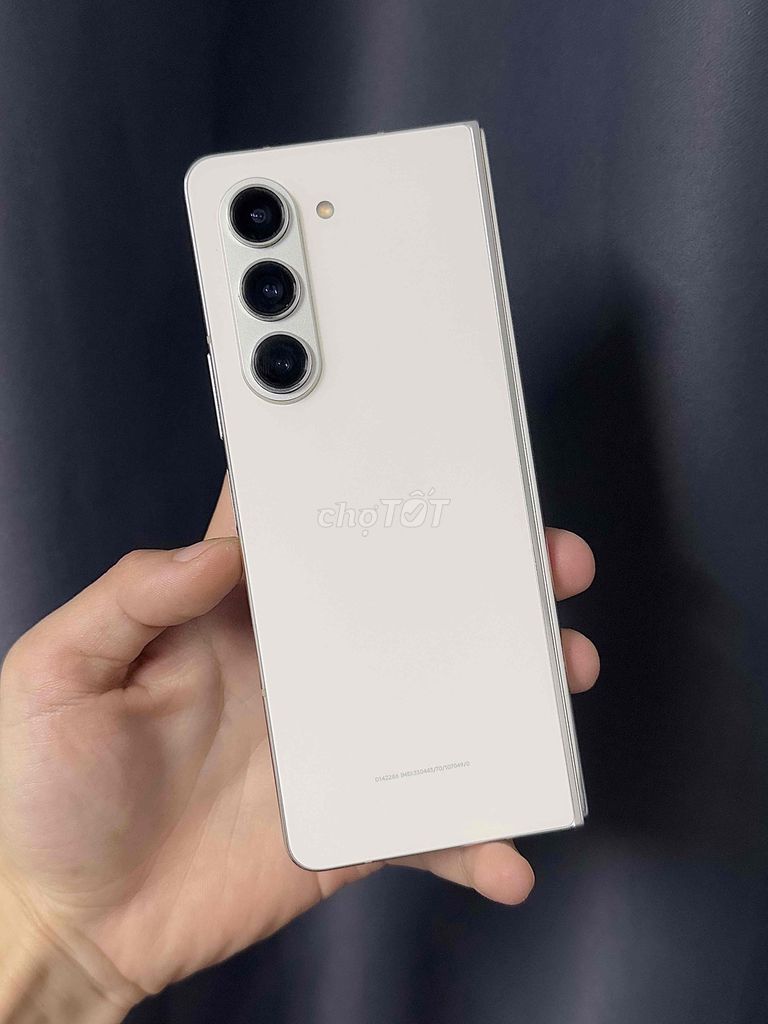 Samsung Galaxy Z Fold 256GB Trắng 2 sim 99%. Mua bán Điện thoại tại Quận Hà Đông Hà Nội được đăng bởi Trung Nguyễn hình 1