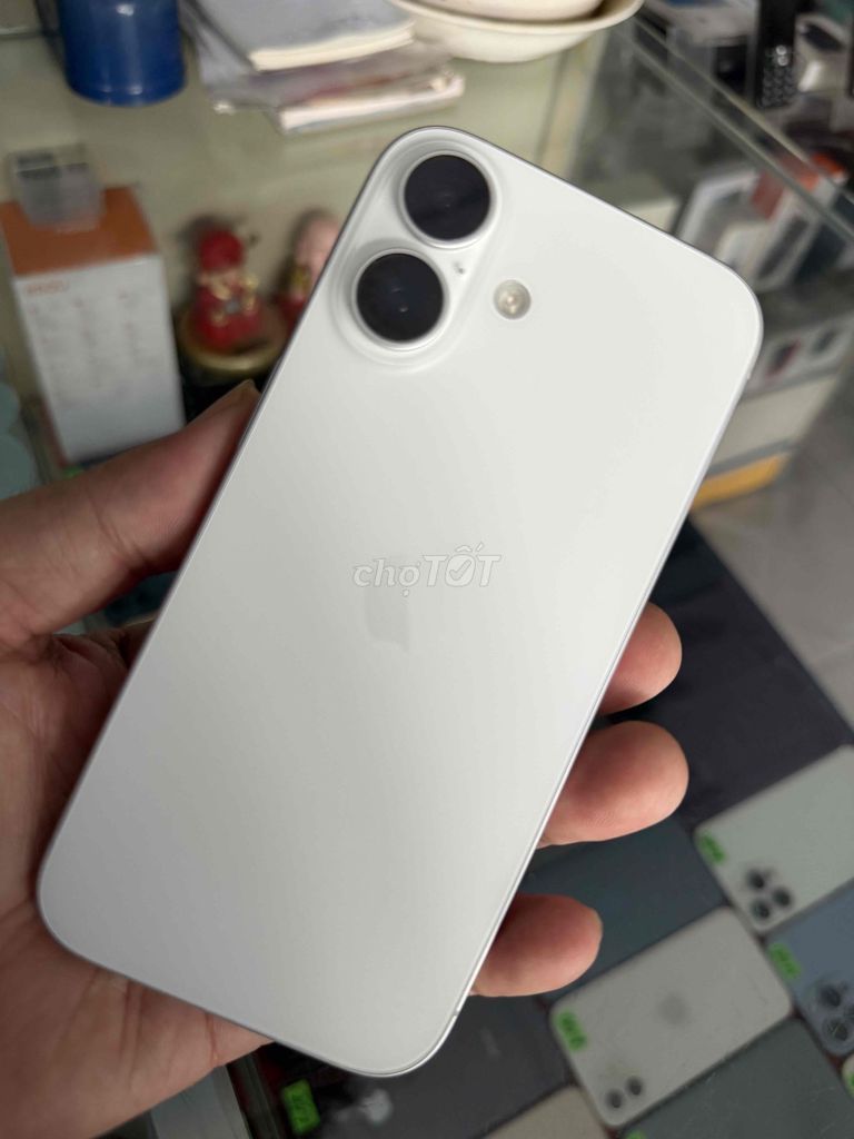 iPhone 16 128GB Trắng  VN/A 99% zin áp suất. Mua bán Điện thoại tại Thành phố Mỹ Tho Tiền Giang được đăng bởi Sanh Phone hình 1