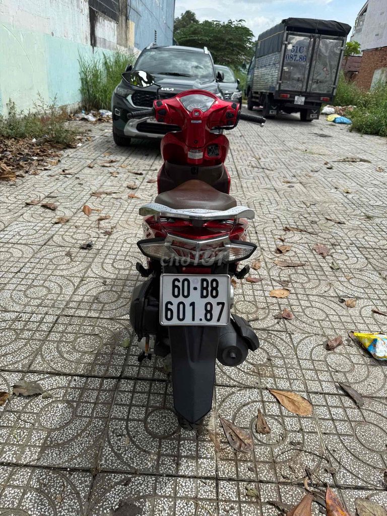 Visionfi màu đỏ bsđnai xe đẹp máy êm zin chạy manh. Mua bán Xe máy tại Thành phố Biên Hòa Đồng Nai được đăng bởi Phú Lê hình 5