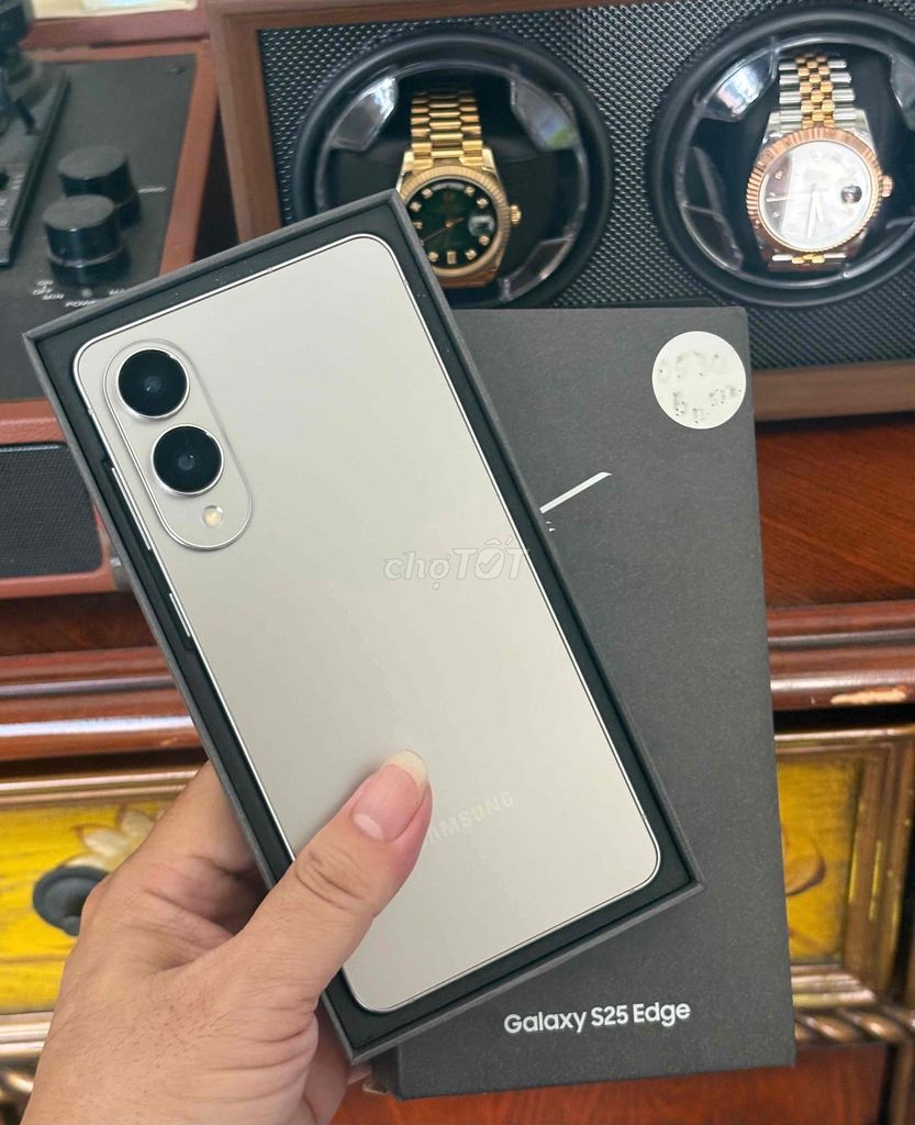 S25 Edge 12G/512G SilverVN Nguyên Zin BH 29/9/2026. Mua bán Điện thoại tại Thành phố Thủ Đức Tp Hồ Chí Minh được đăng bởi Phạm Thái Mobile hình 1