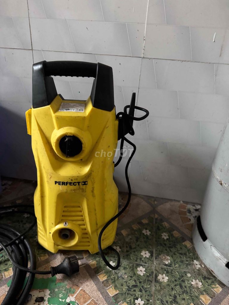 Máy phun xịt rửa PERFECT Vàng. Mua bán Đồ chuyên dụng, Giống nuôi trồng tại Thành phố Thủ Dầu Một Bình Dương được đăng bởi Mr Truong hình 1