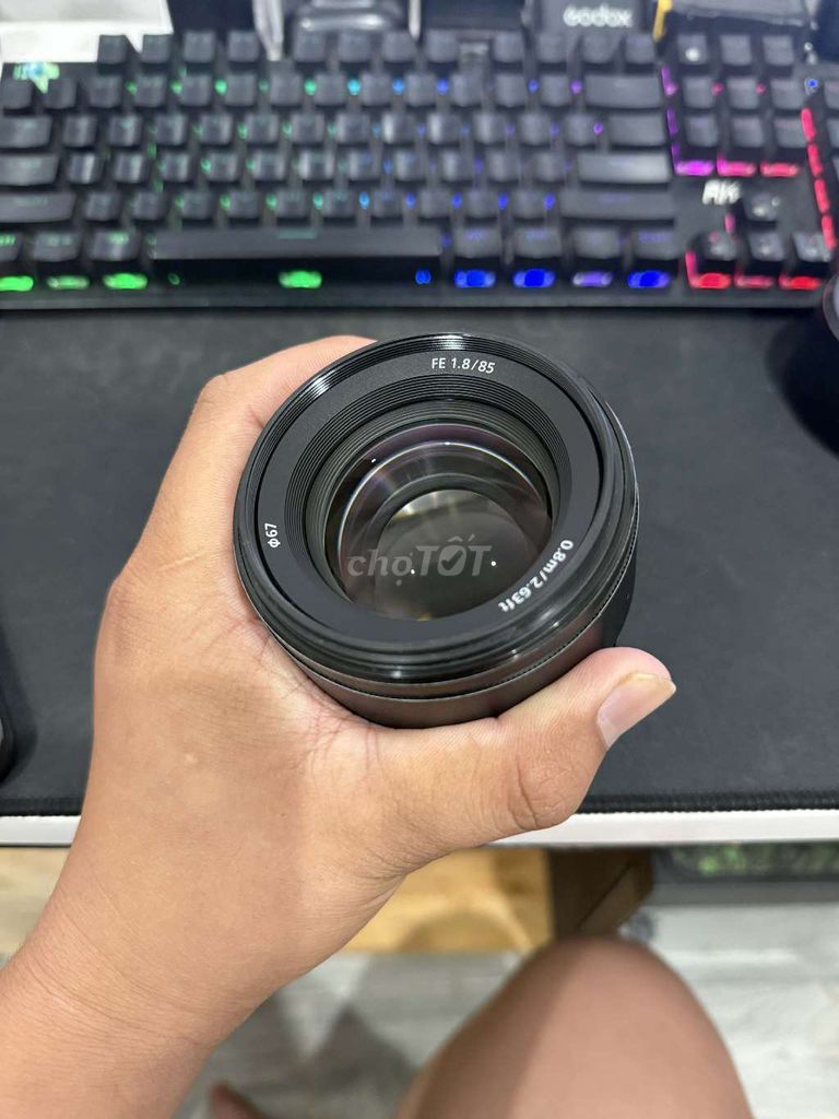 Ống kính Sony FE 85mm f/1.8 Đen còn bảo hành. Mua bán Máy ảnh, Máy quay tại Quận Liên Chiểu Đà Nẵng được đăng bởi Hậu Hồ Kim hình 1