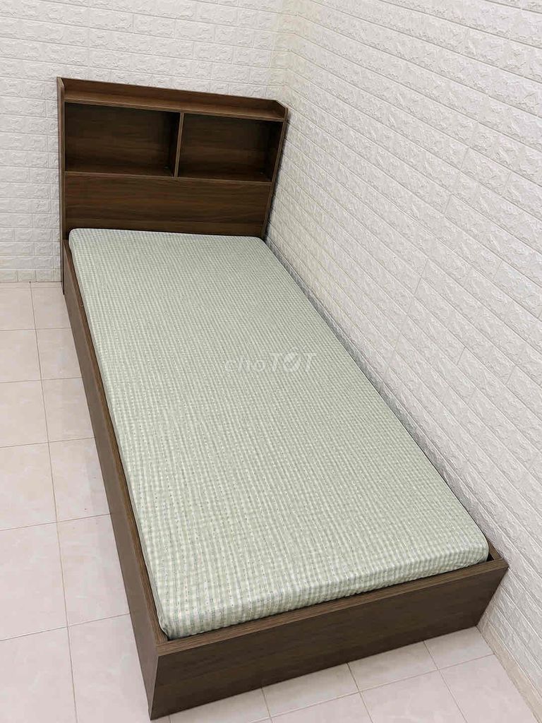 Giường đơn Gỗ Nâu 1m1 x 2m. Mua bán Giường, chăn ga gối nệm tại Quận Phú Nhuận Tp Hồ Chí Minh được đăng bởi Ngân Nguyễn hình 1